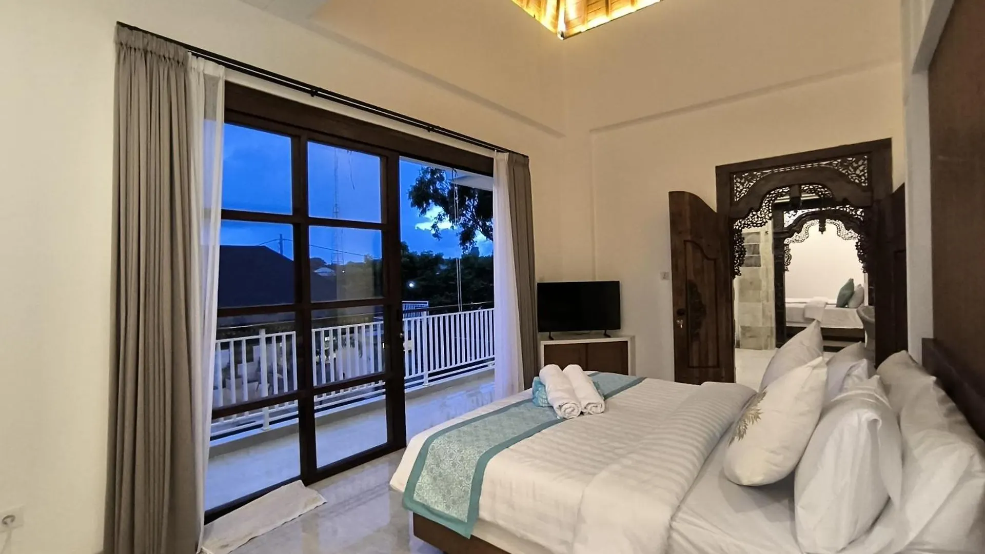 Karmani Villa Ujung