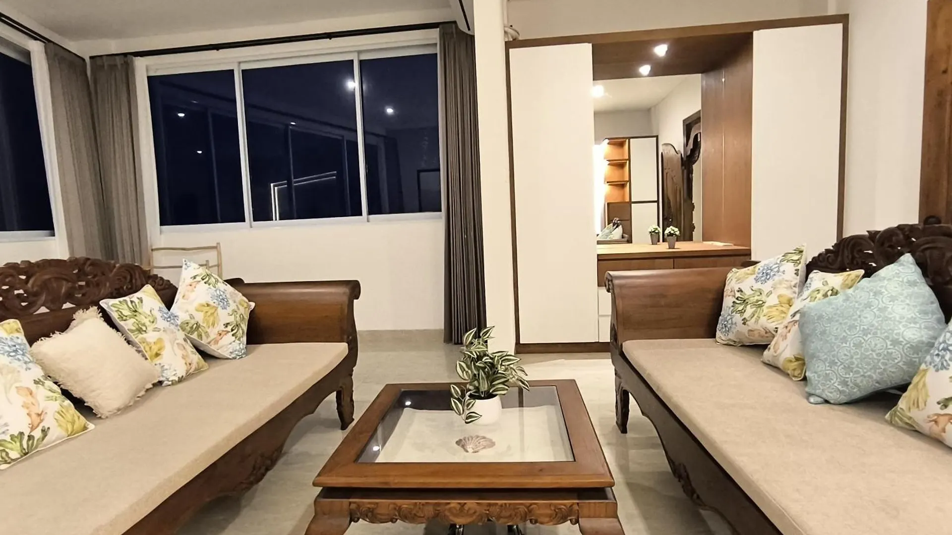Karmani Villa Ujung
