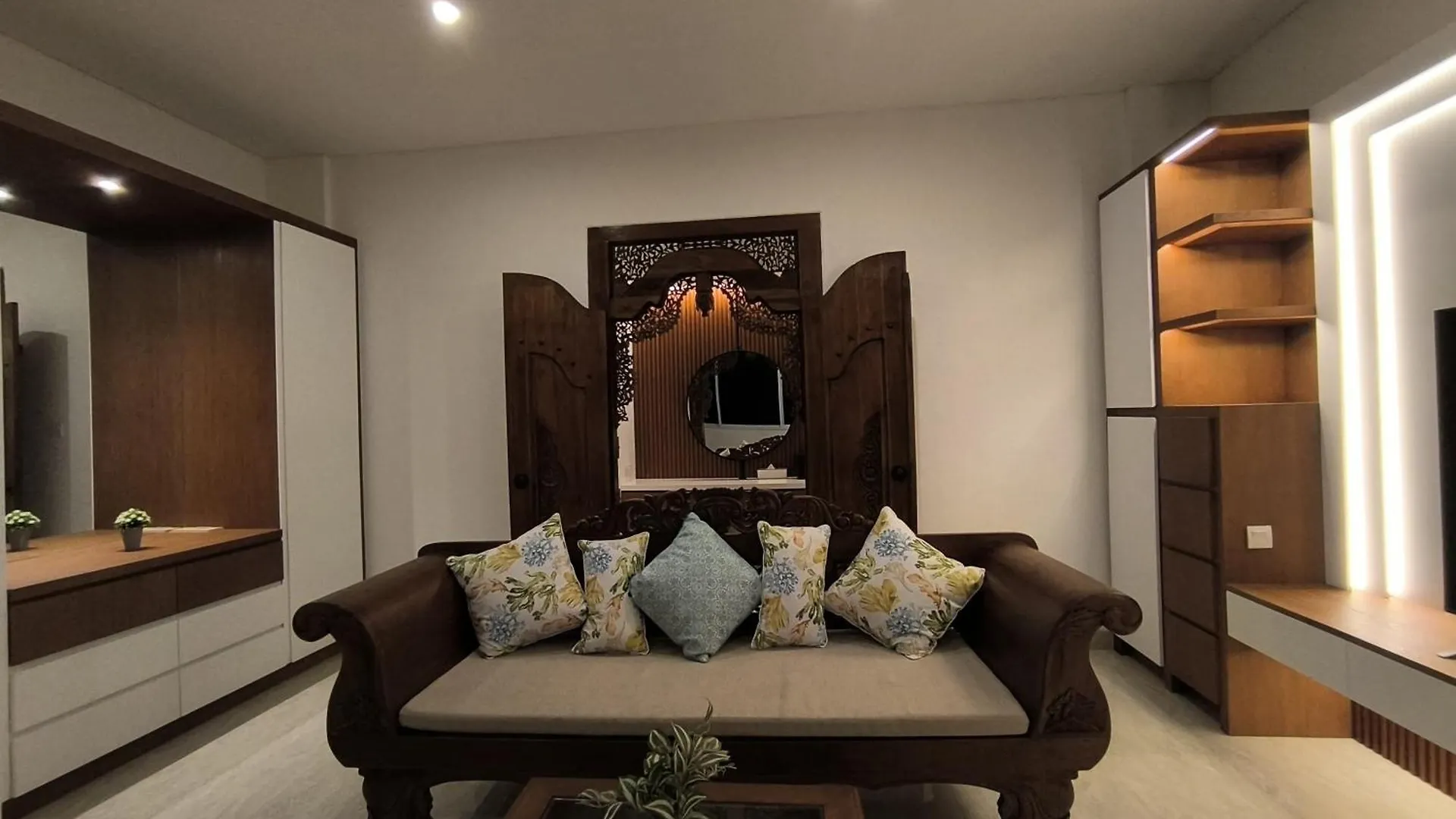 Karmani Villa Ujung